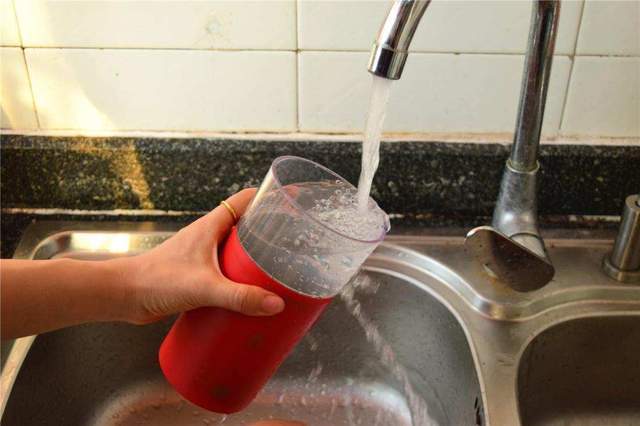 奶茶機真的好用嗎？幾款主流奶茶機對比與清洗攻略